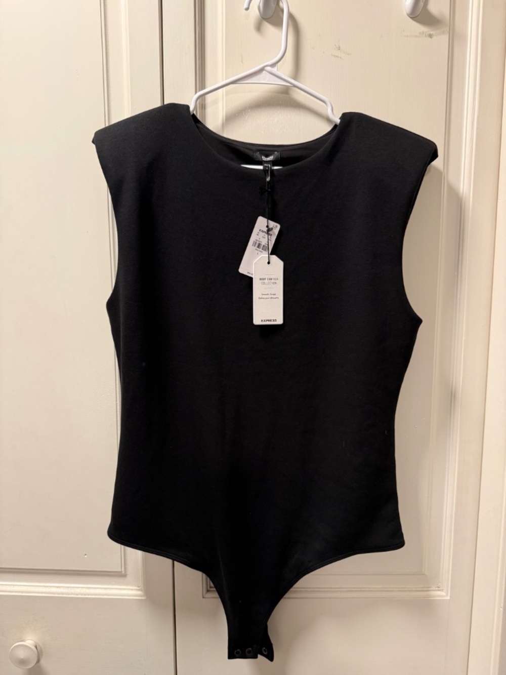 Express NTW Body Contour Shoulder Pad Bodysuit Black Size Large